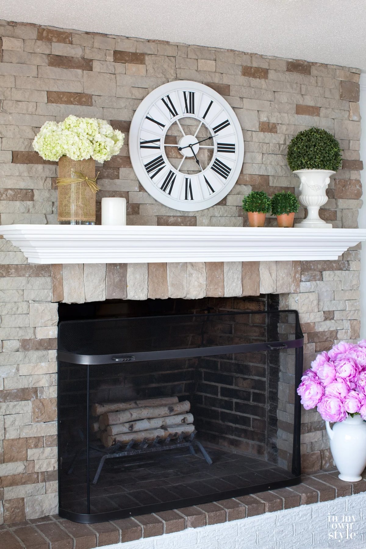 Mantel-ideas-for-living-rooms