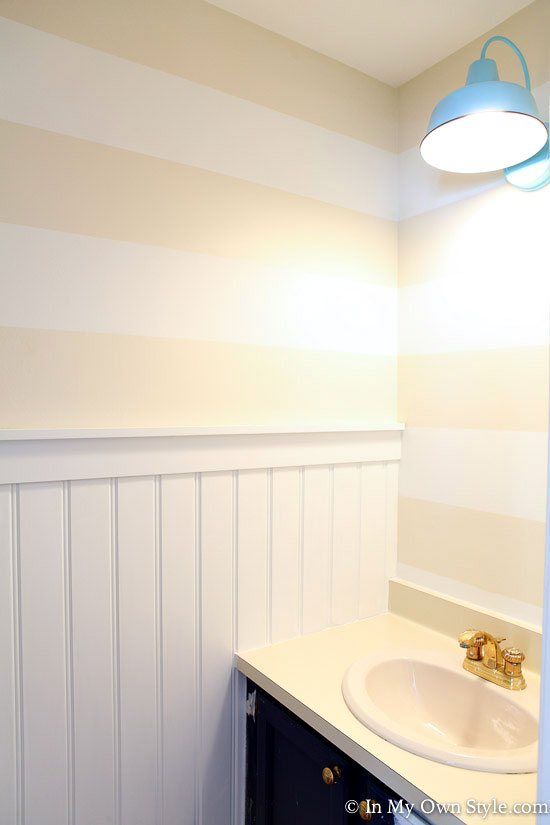 How-to-paint-wide-horizontal-stripes-on-a-wall