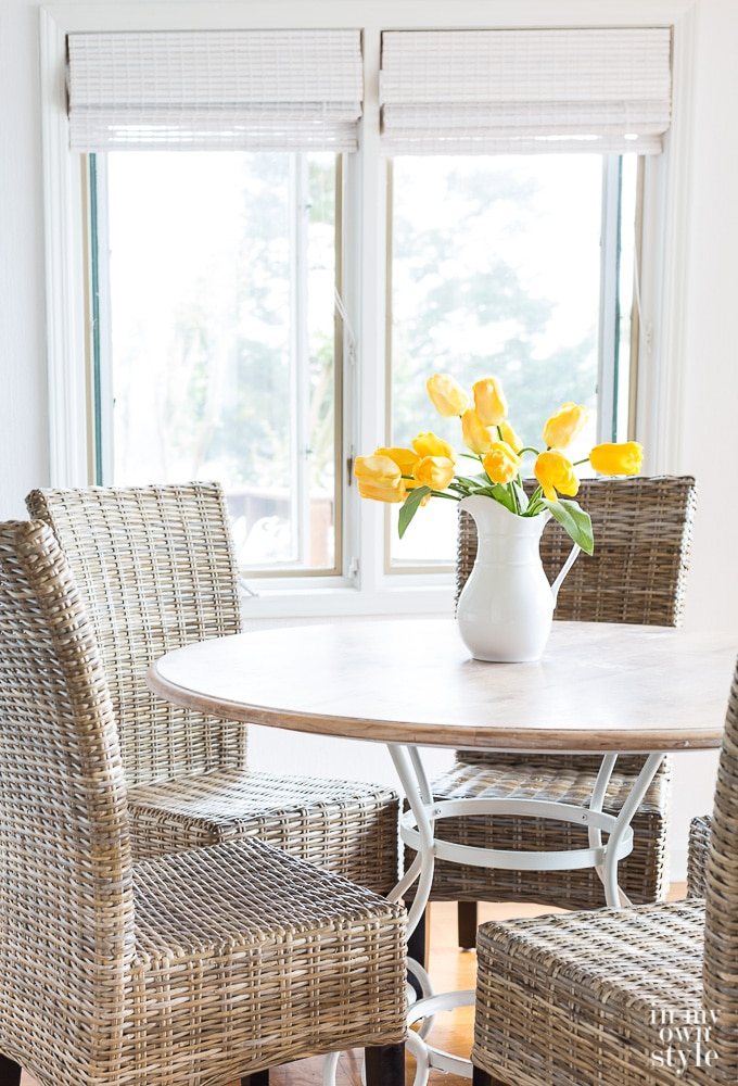 White kitchen with white burlap textured wallpaper