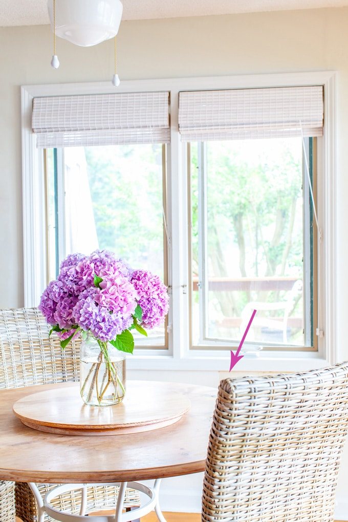 How to Apply Textured Wallpaper to a Dining Area