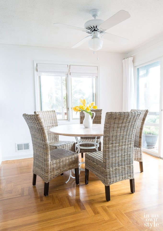 Paintable Textured Wallpaper for a Hampton's Chic decorated kitchen
