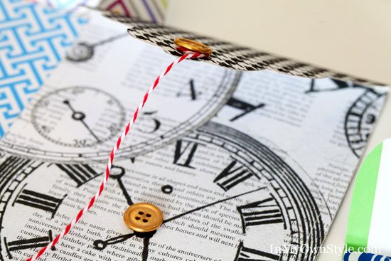 Button-and-string-tie-envelopes