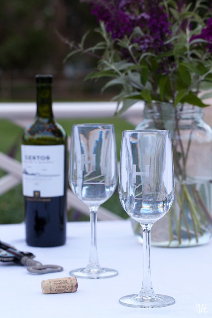 Eating alfresco at dusk
