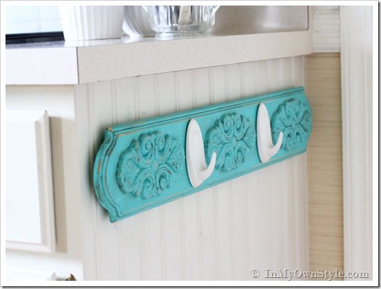 DIY Chalk Paint Kitchen Towel Rack