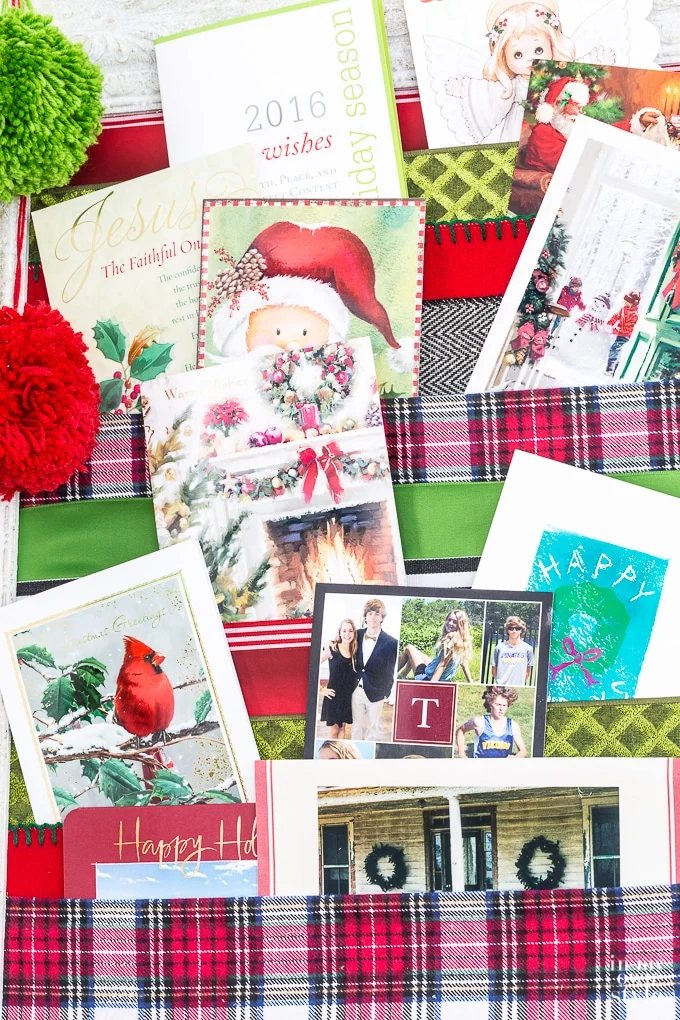 Christmas card holder to make. DIY Christmas card display idea.