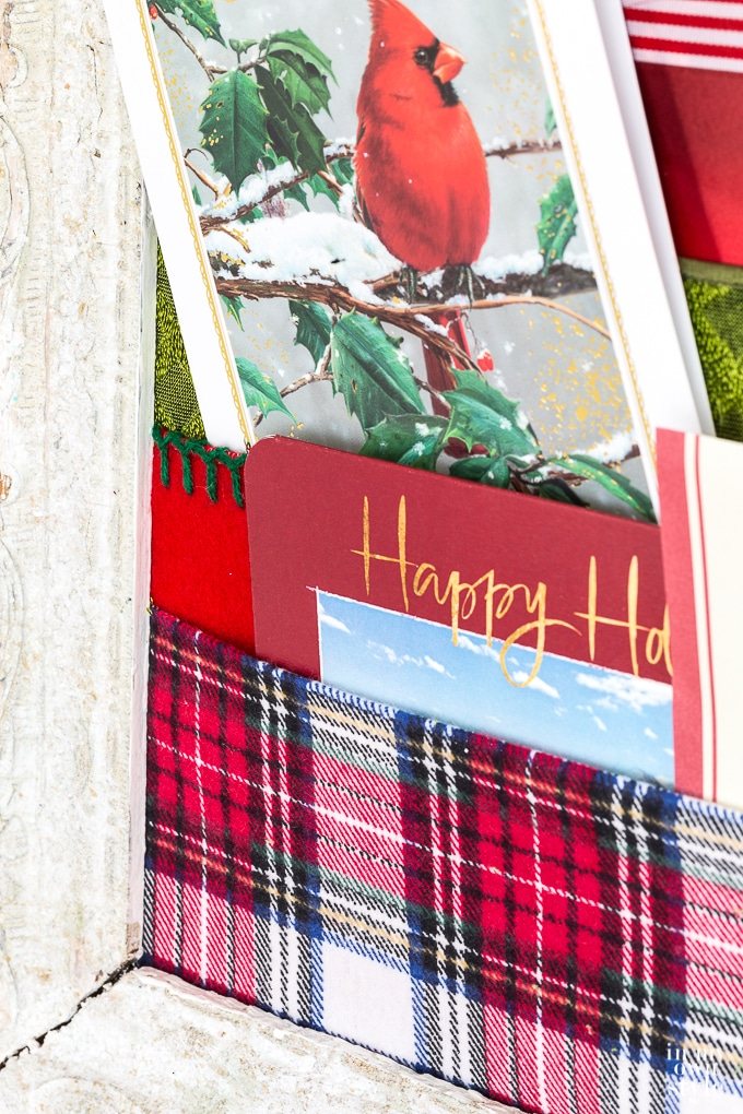 How to use ribbon to display Christmas cards or holiday cards.