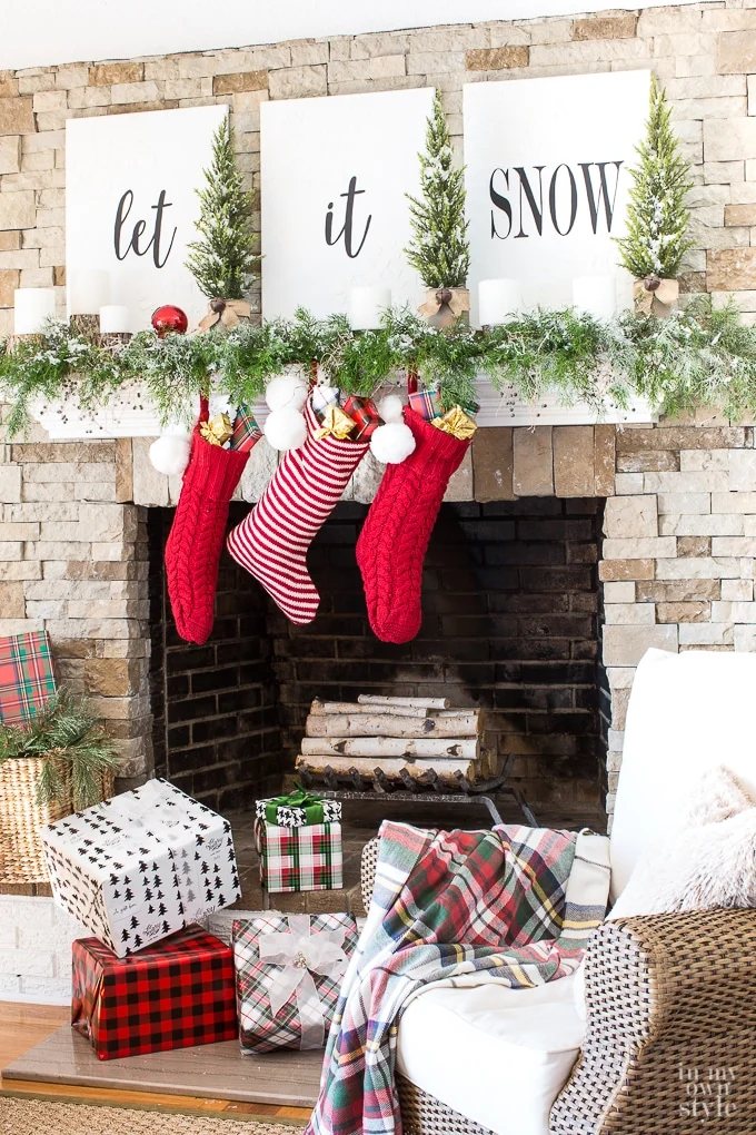 christmas-mantel-decorating-with-greenery
