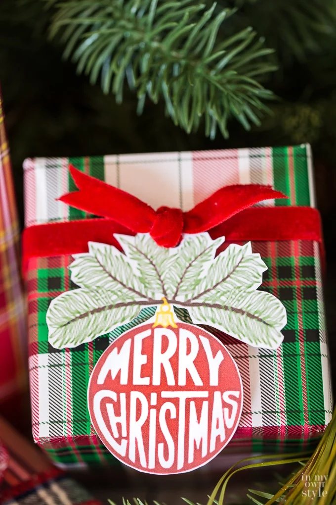 Christmas Free Printables for Decor, Gifts & More