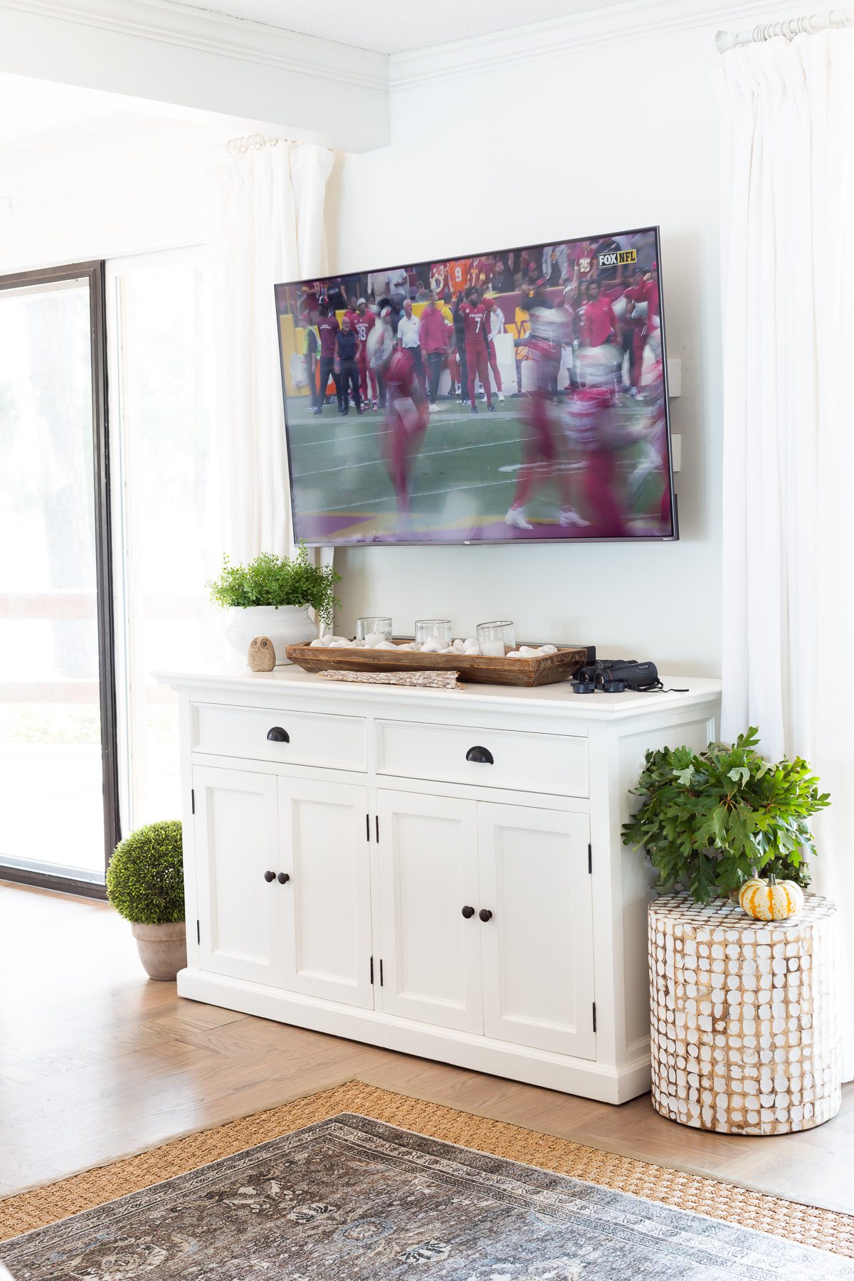 Living room decorated for fall in a simple way.
