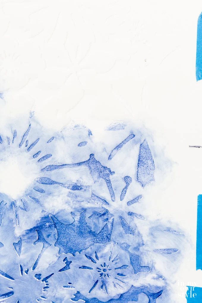 How to stencil a wall using a Royal Designs Studio stencil