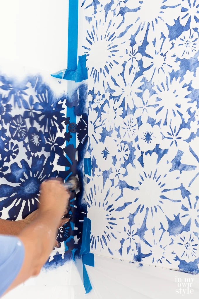 How to use a stencil brush to apply paint to a wall stencil