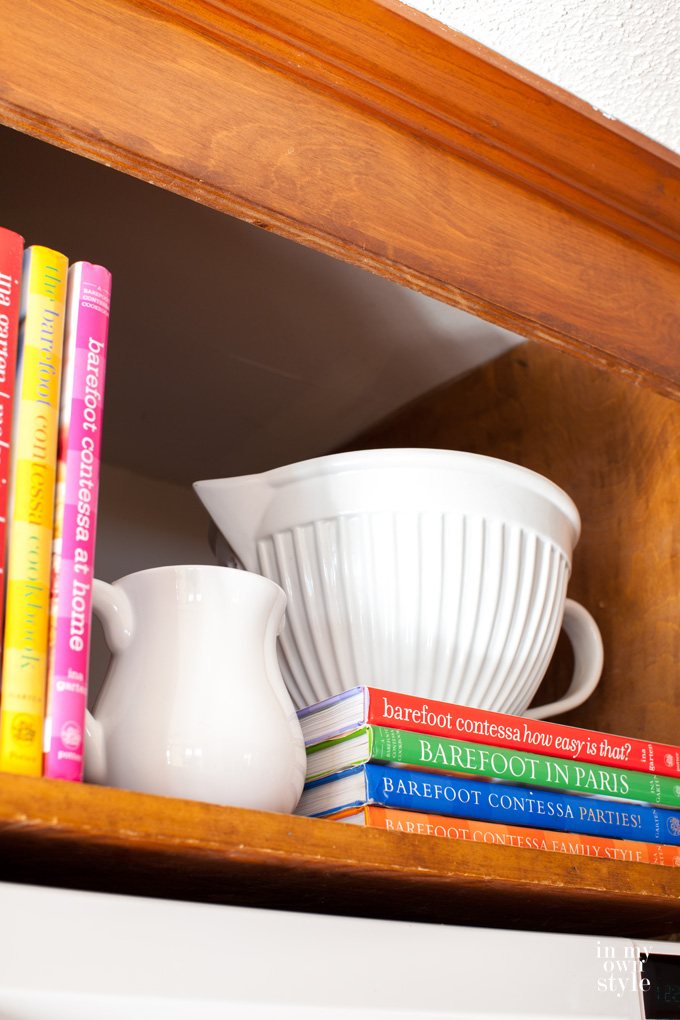 how to create open shelves in a kitchen