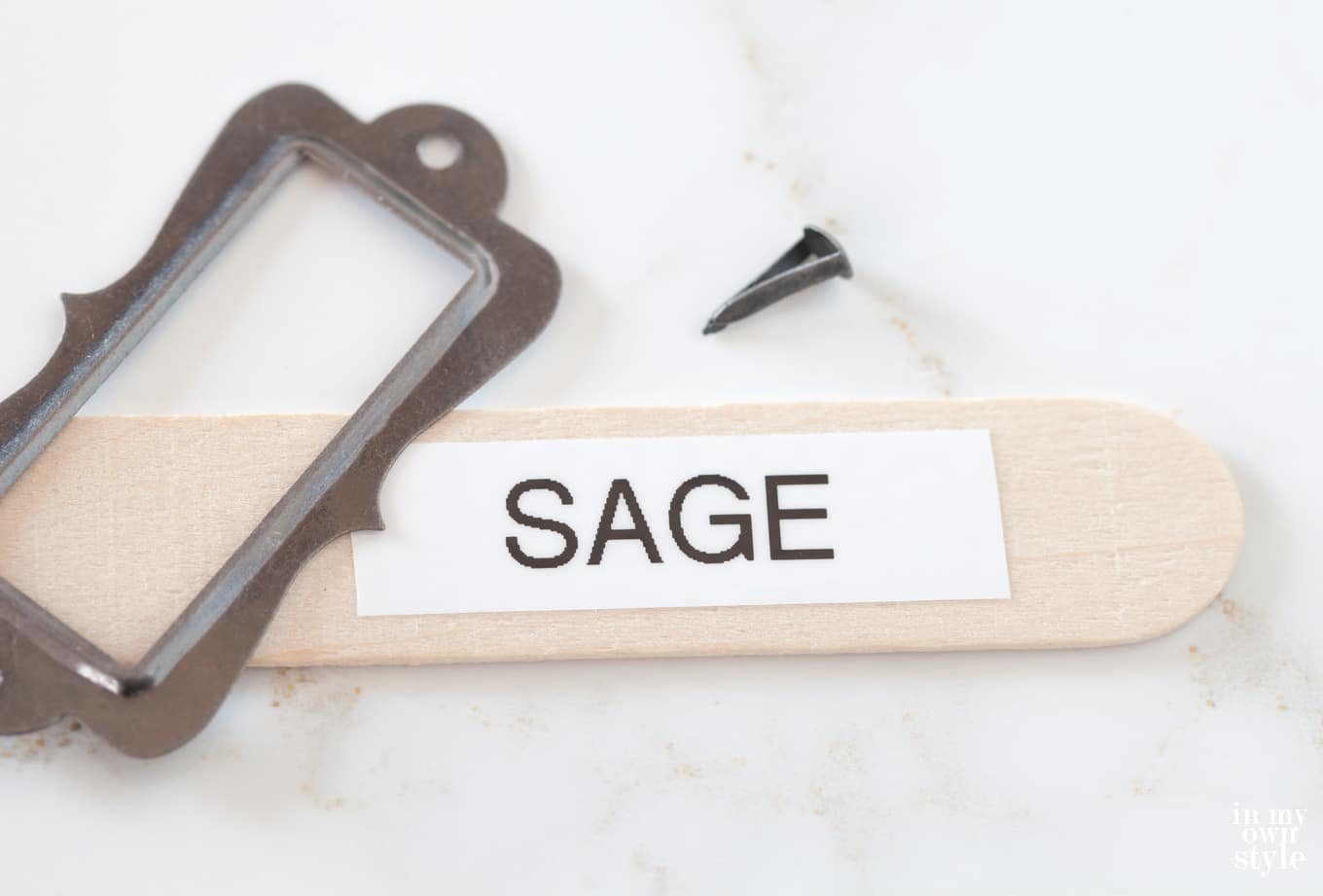 vegetable and herb markers for gardens