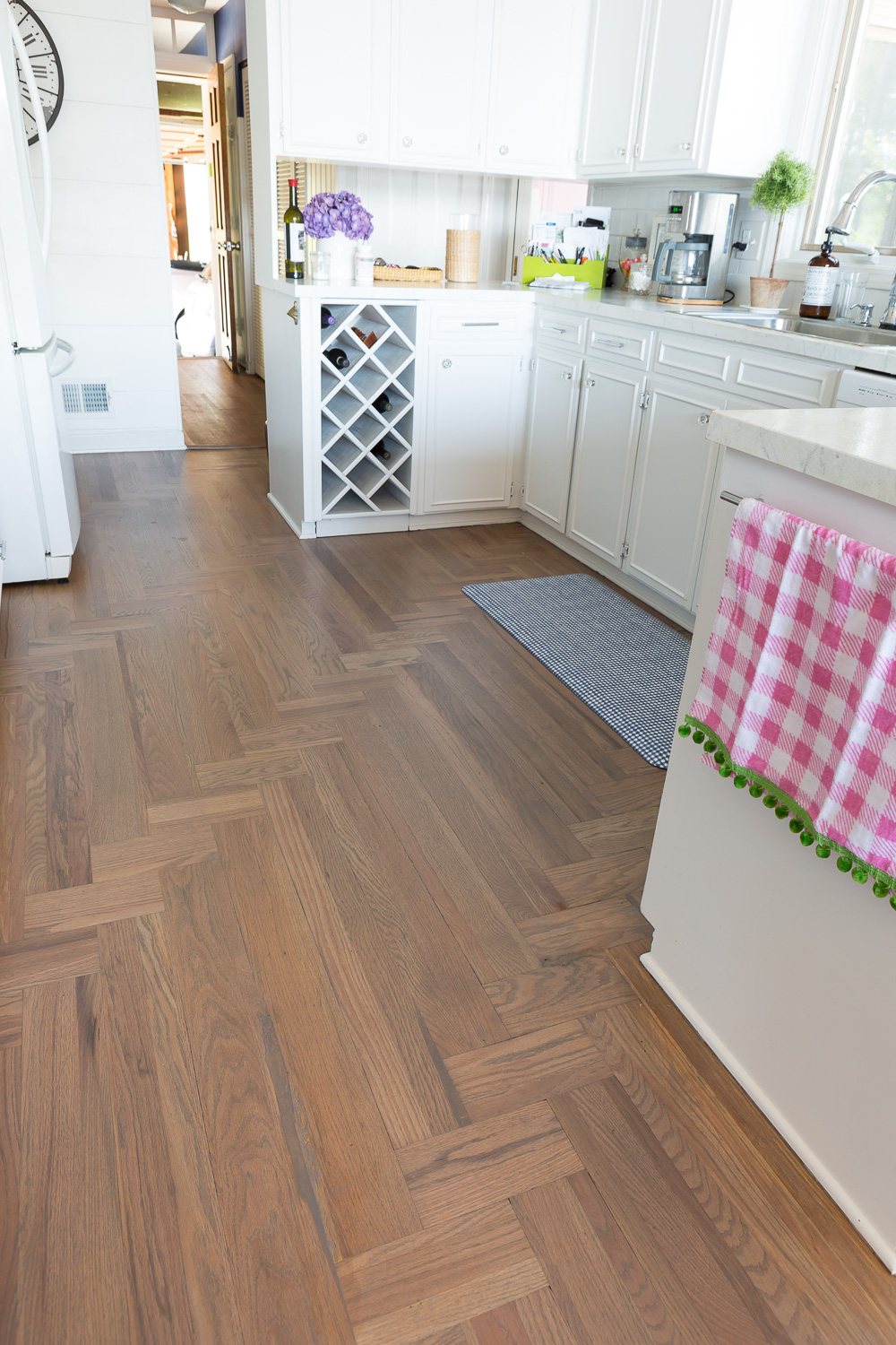 Decorating for Summer in Casual, Easy Style