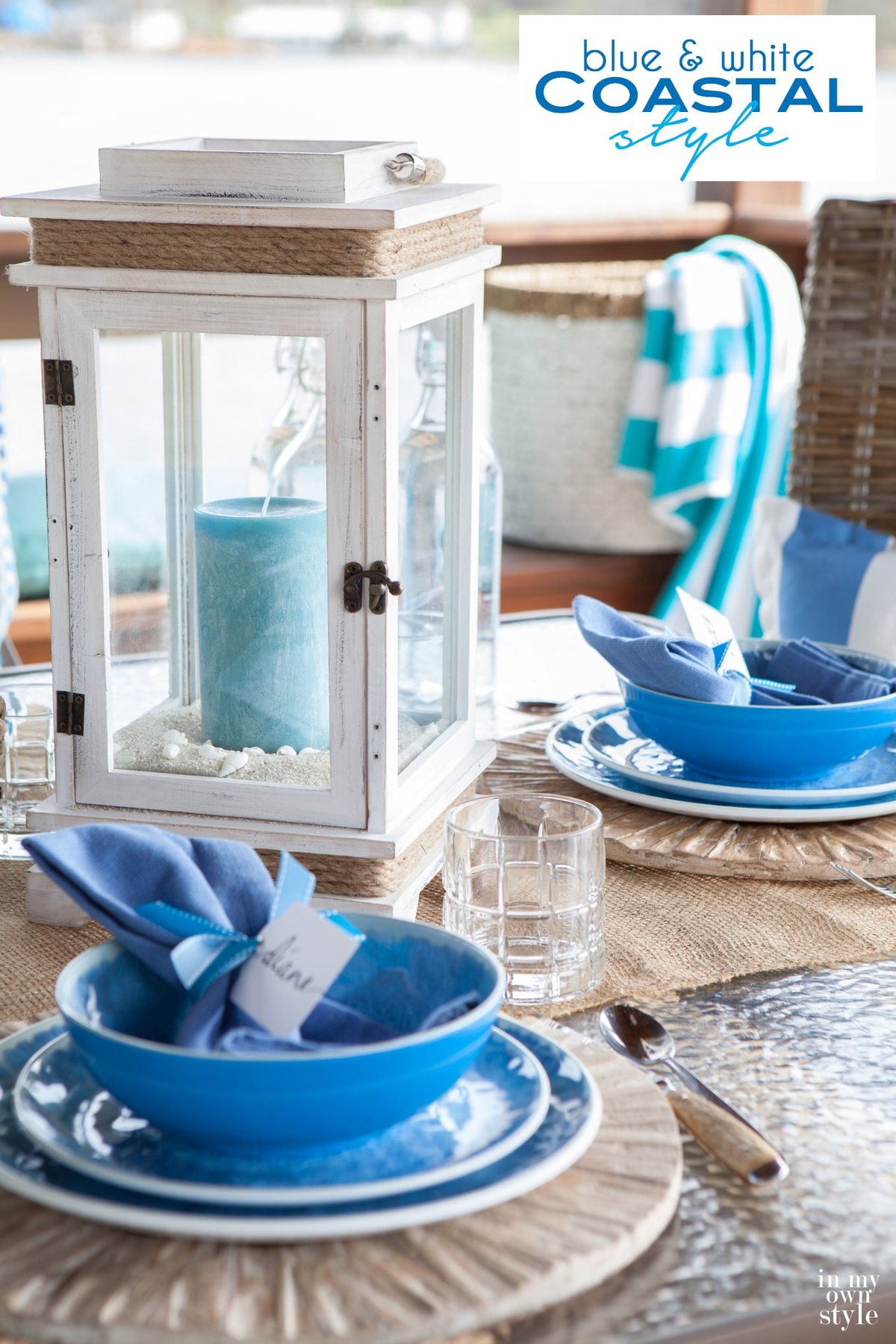 Ideas for decorating outdoors with a blue and white color scheme. My favorite item are the waterway plates. | Oducu