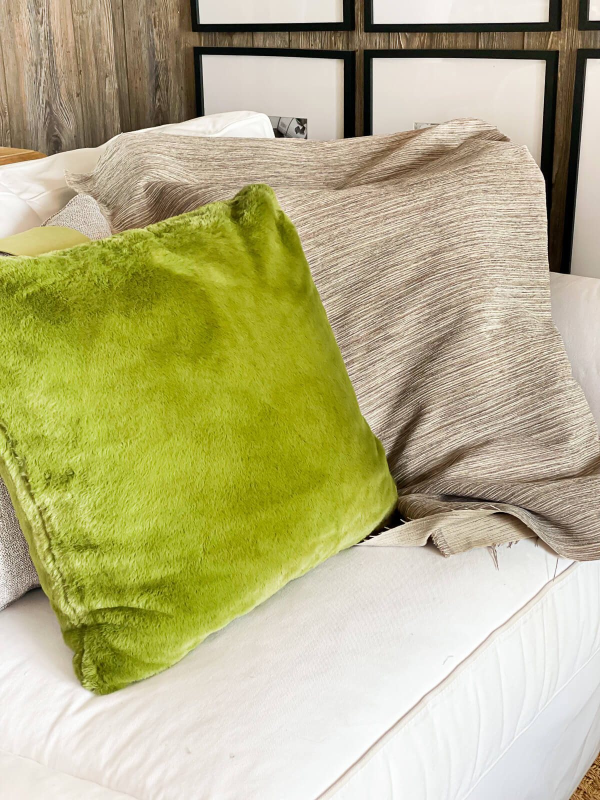 Decorative Pillow Covers That You Don’t Have to Buy