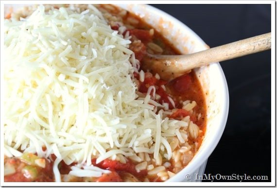Baked-Mozzarella-Orzo-Recipe-with-Shredded-Cheese