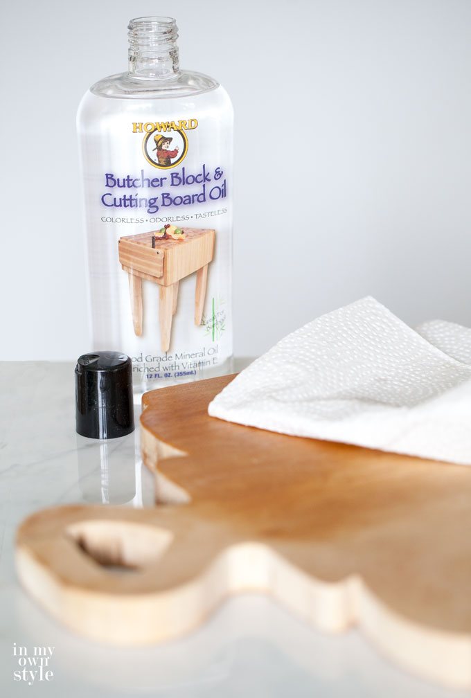 Wood Cutting or bread board oil