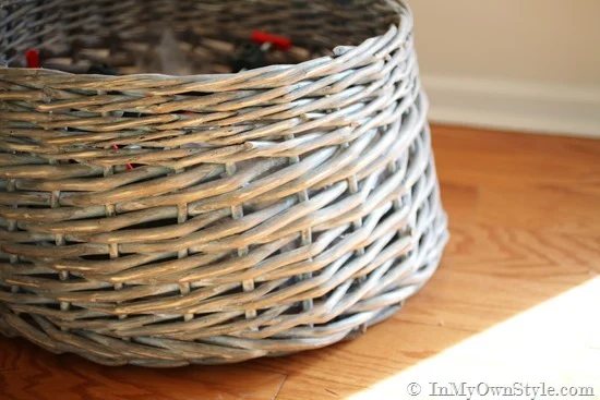 Christmas-Tree-collar-made-using-a-large-basket