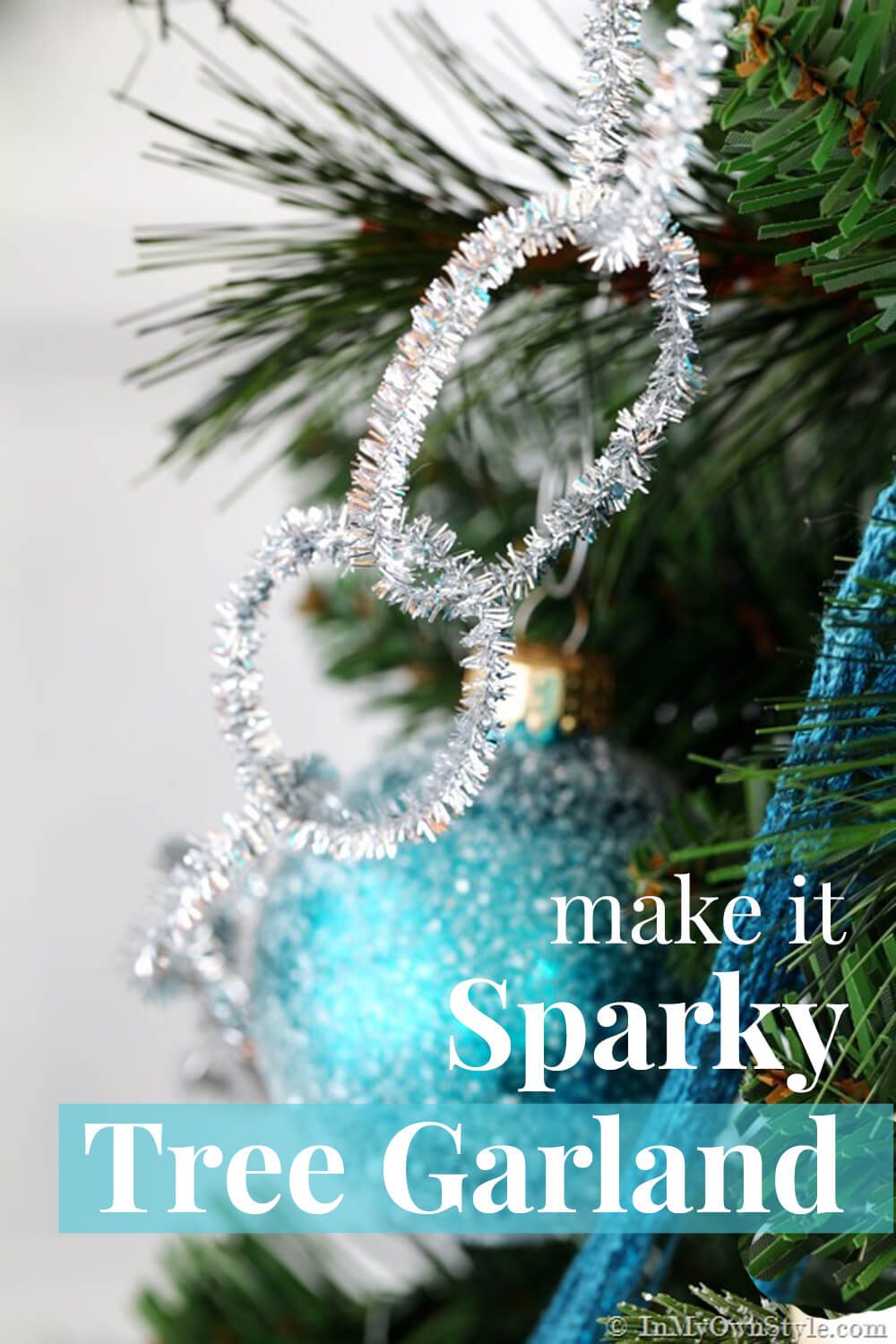 How to Make a Pipe Cleaner Christmas Garland