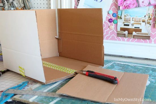 DIY-Scrapbook-paper-shelves