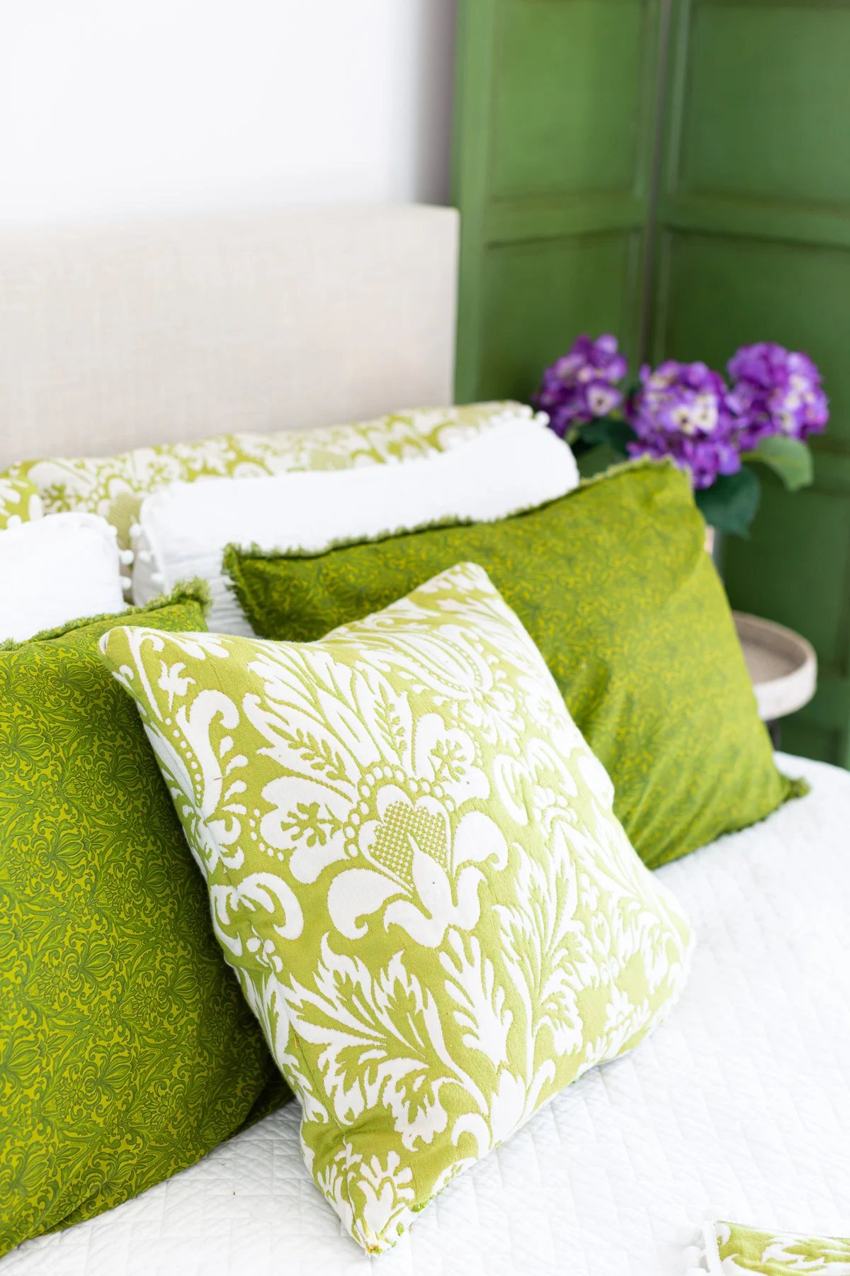 How to Make an Upholstered Headboard the Easy Way