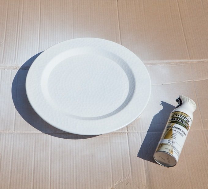 The best white gloss spray paint hands down. It performs every time you want to makeover furniture. | Oducu