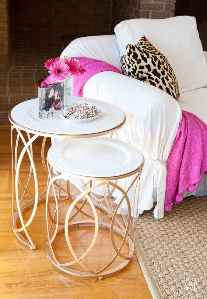 Learn how to spray paint furniture like a pro to get a smooth glossy finish. See the before and after furniture makeover and full step-by-step tutorial that will show you how you can achieve the same results. | Oducu