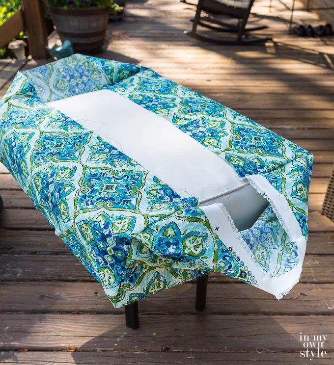 Cushion slipcover tutorial that has no piping or zippers.