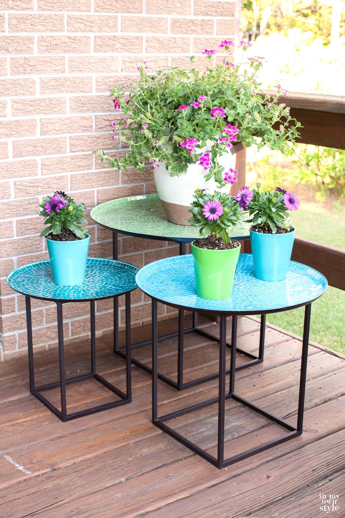 Outdoor mosaic table set