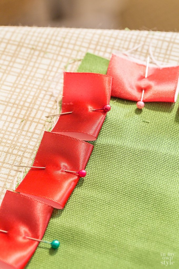 ribbon trim for a pillow tutorial