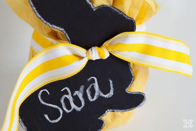 How to tie a ribbon bow