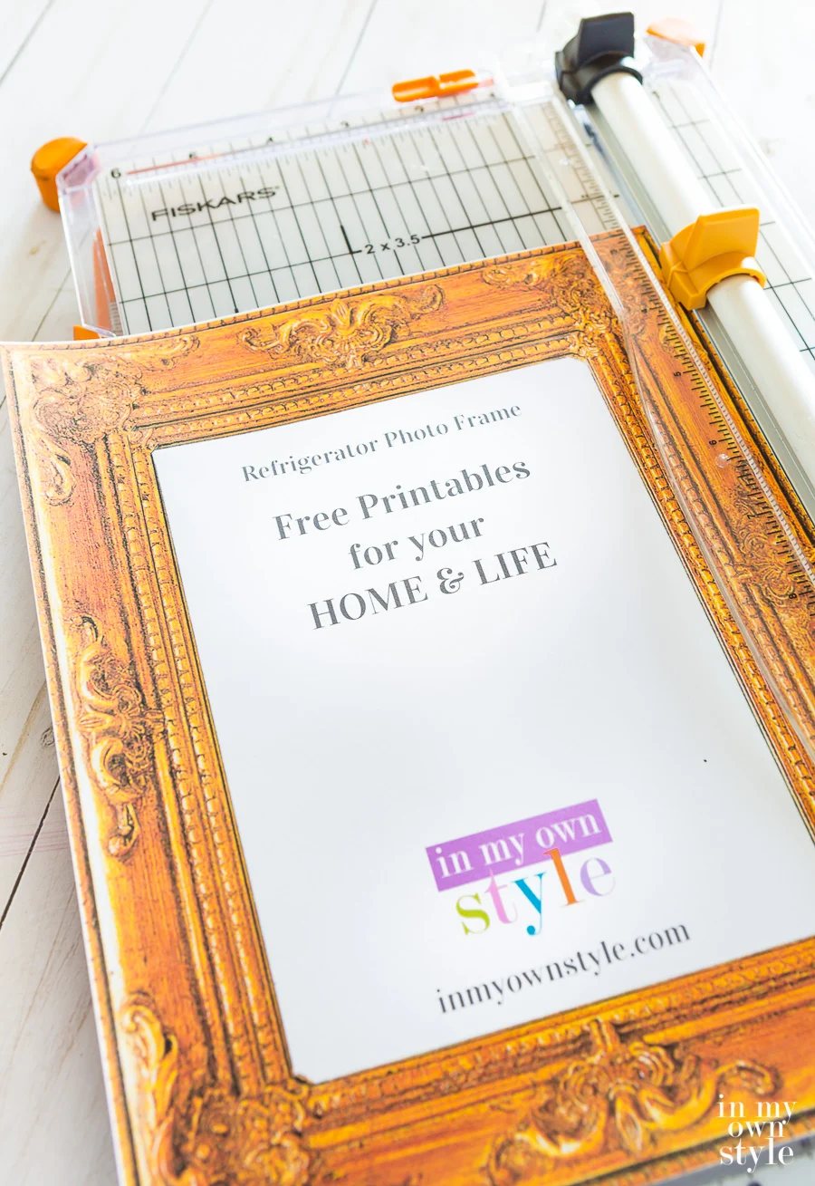 DIY Frames for the Fridge. Cutting free printable photo frame using a paper cutter.