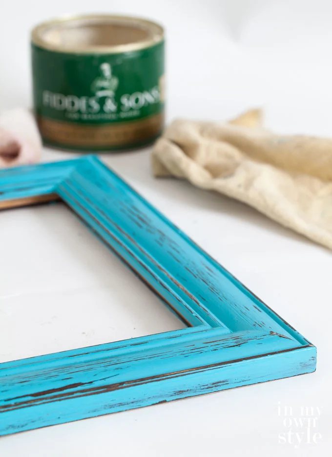 How-to-wax-over-chalk-paint