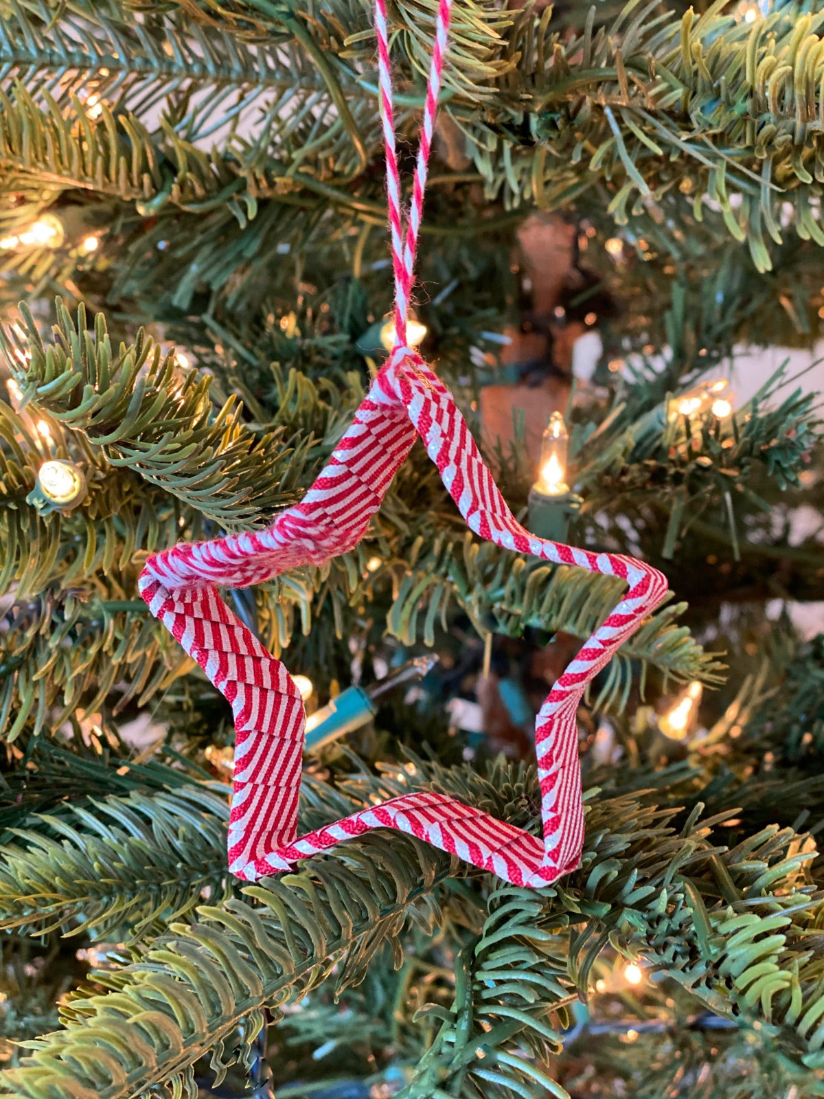 15 + DIY Christmas Ornaments You’ll Treasure