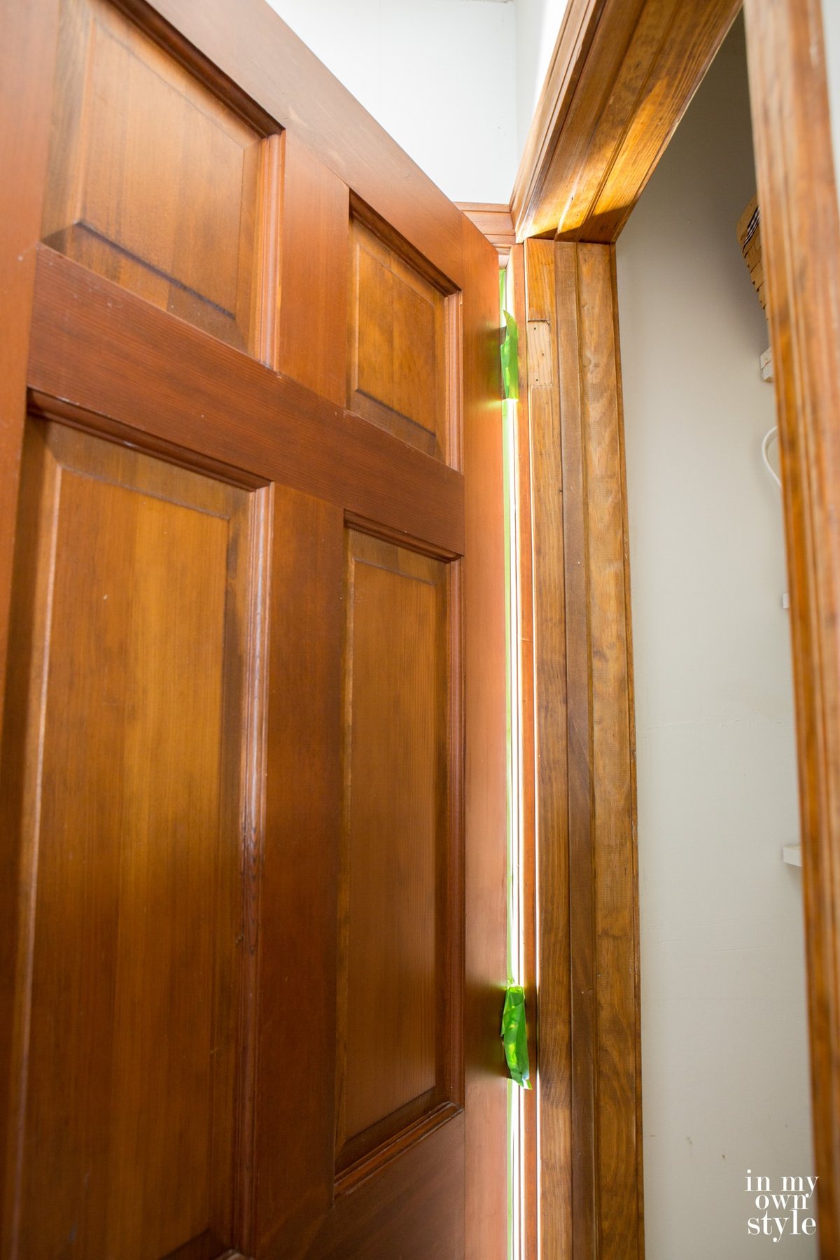 how to paint around a doorway