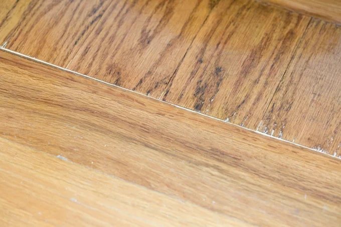 How to repair a hardwood floor