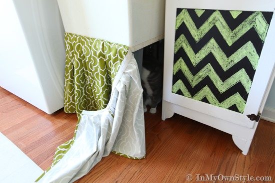 Hidden storage ideas for the home and also a way to hide a cat litter box, but still have the cat have easy access to it.