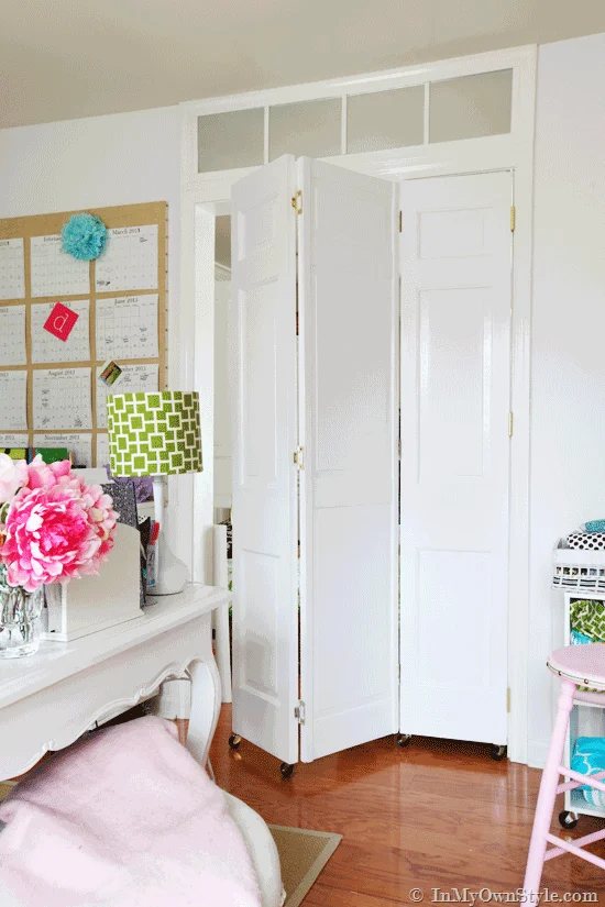 How-to-install-bifold-doors-to-a-doorway
