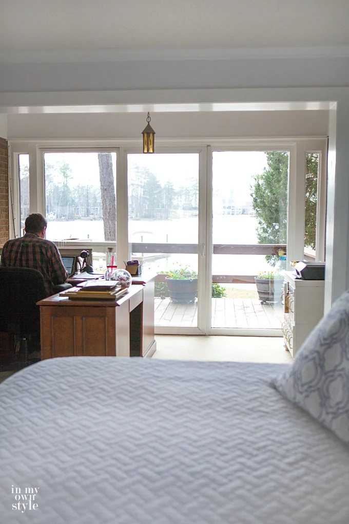 Lake-house-view