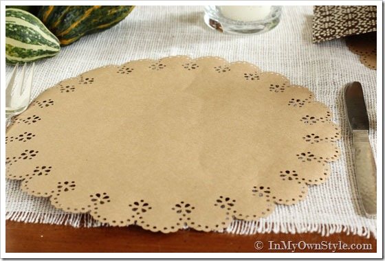 Making doily placemats with brown paper