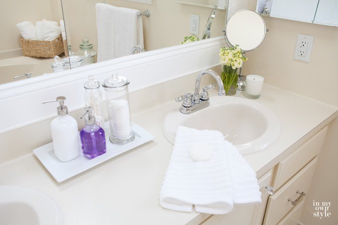 bathroom staging ideas