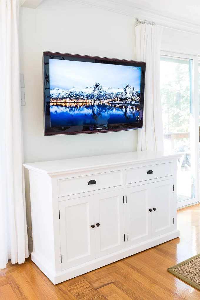 How to Brighten a Dark Room: 14 Designer Tricks That Really Work
