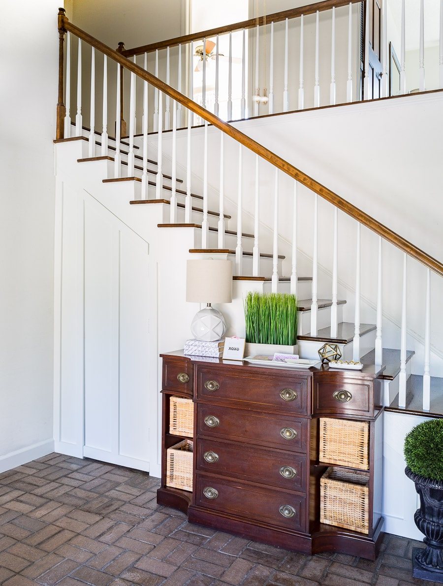 How To Change the Color of a Wicker Basket