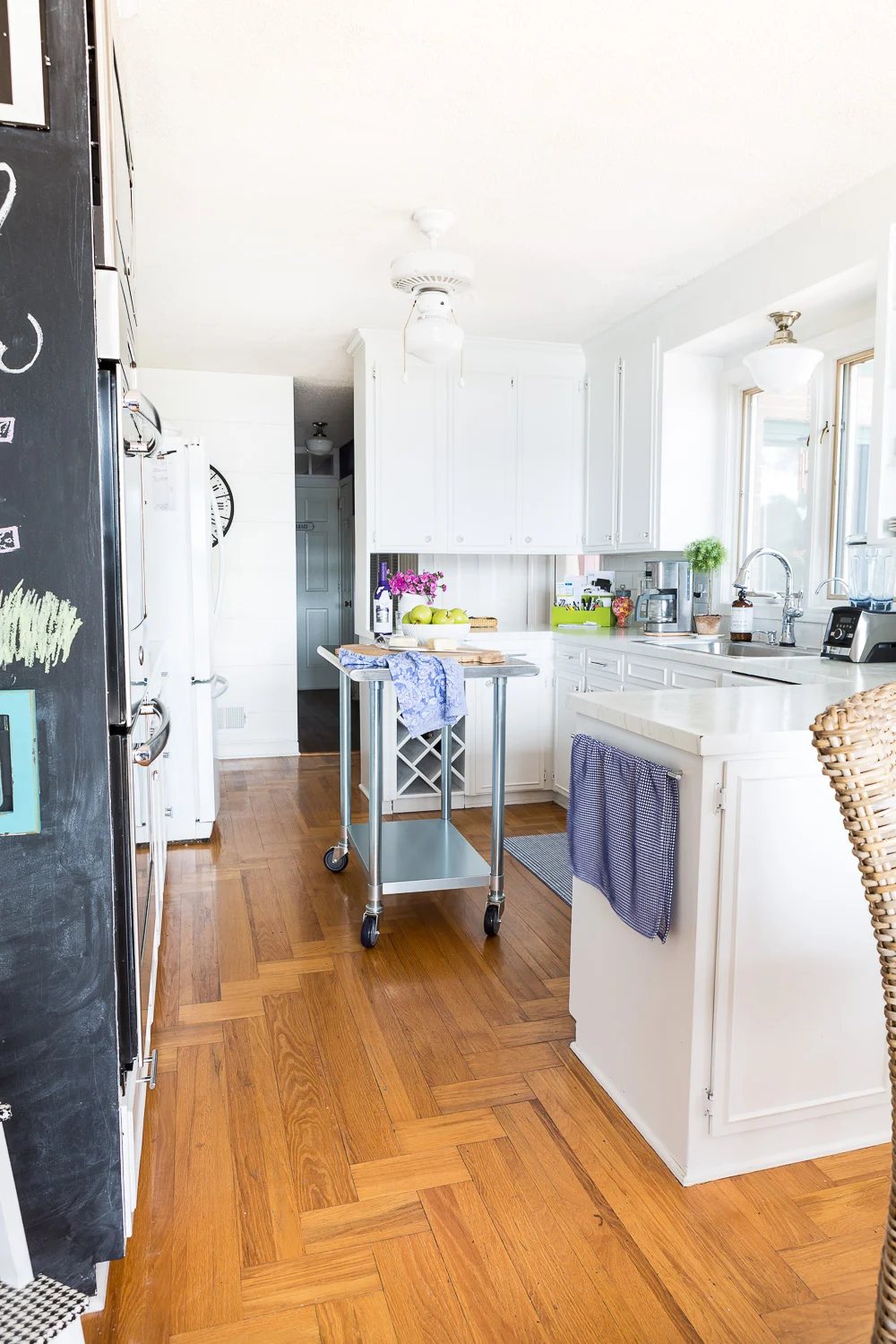 kitchen island idea for small kitchens