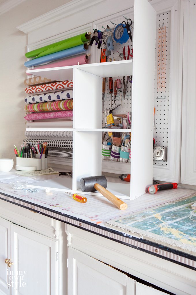 How to assemble a Closetmaid cubeical