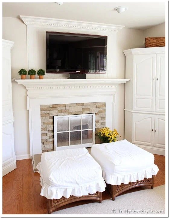 how to hide TV cords n a wall mounted TV