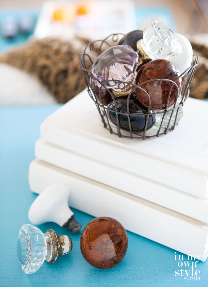 Decorating-with-vintage-collectibles