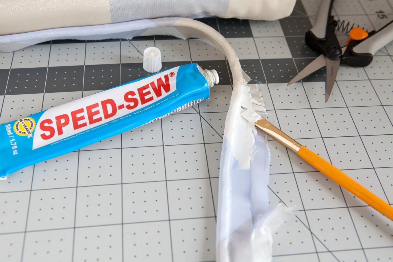 How-to-make-cushion-trim