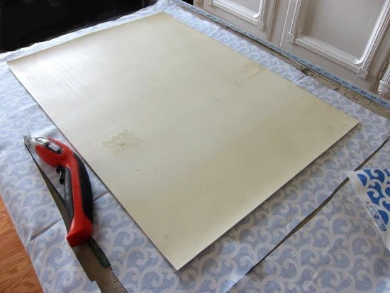 Linoleum-Mat-cut-fabric-to-